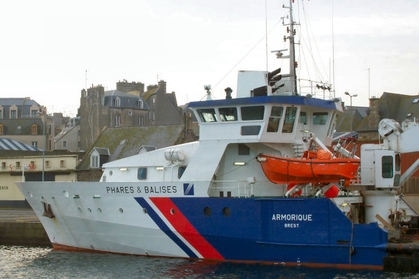 Saint-Malo (2005-02-06) - Front part of lighthouse vessel Armorique