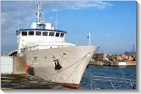 Saint-Malo (2005-02-06) Bow of the lighthouse vessel Armorique