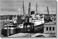 Saint-Malo (annes 50) Le Falaise devant la Gare Maritime